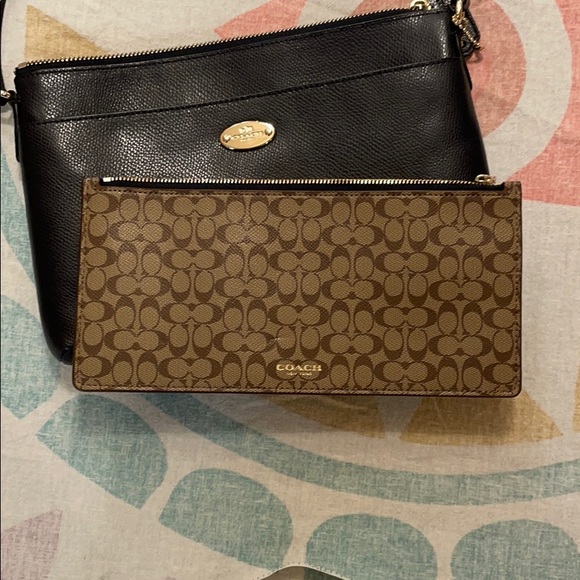 Coach Crossbody Bag - Picture 7 of 11